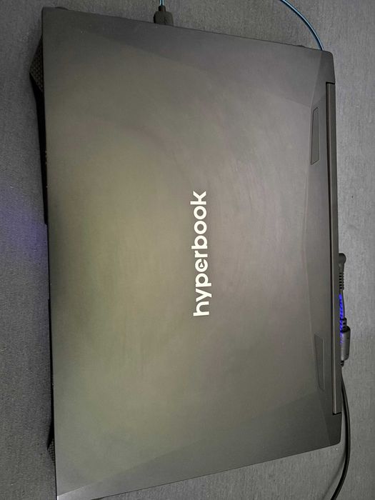 Laptop Hyperbook NH7 RTX 3060 I7-10870H 64GB RAM 1TB SSD (512GB M2, 512GB SATA) 144HZ