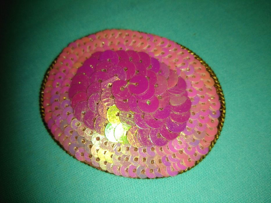 Quatro alfinetes /Pregadeiras.