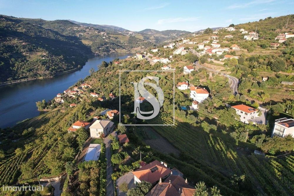 Terreno Caldas de Aregos Douro
