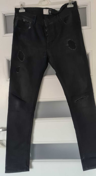 house denim czarne jeansy  męskie z łatami roz W30 L32