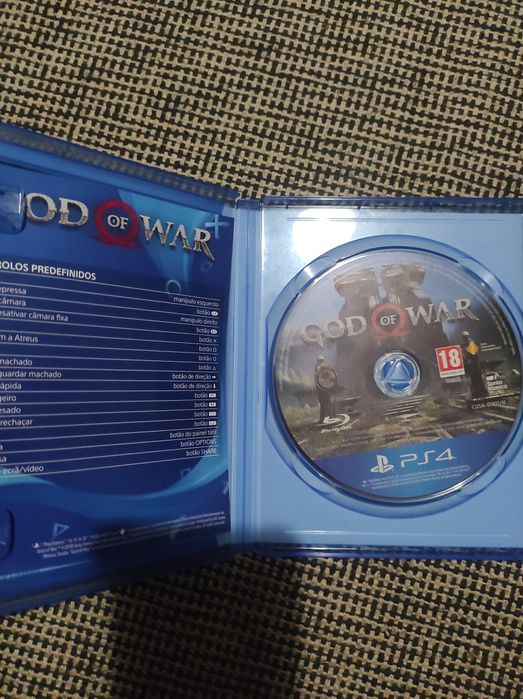 God of War PS4 para venda