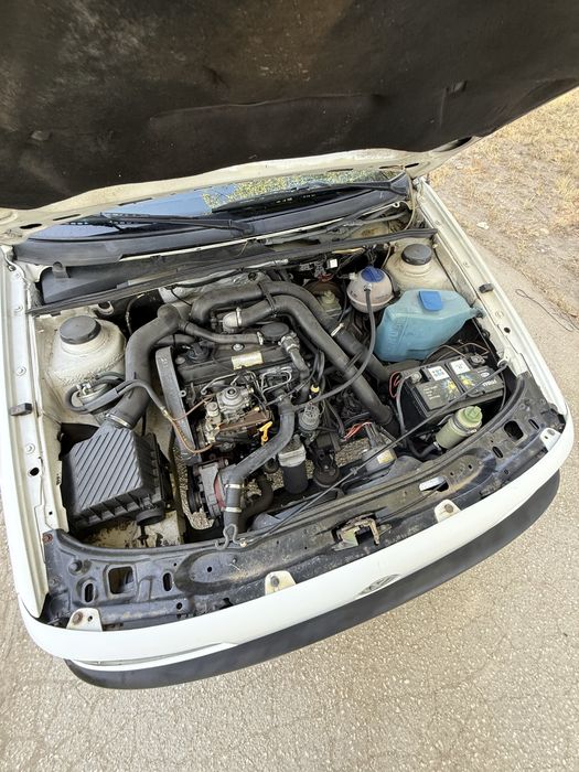 Volkswagen passat 1.6td em prefeitas condiçoes