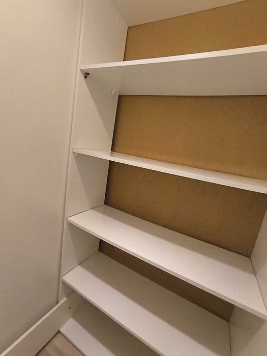 Szafa garderoba biała