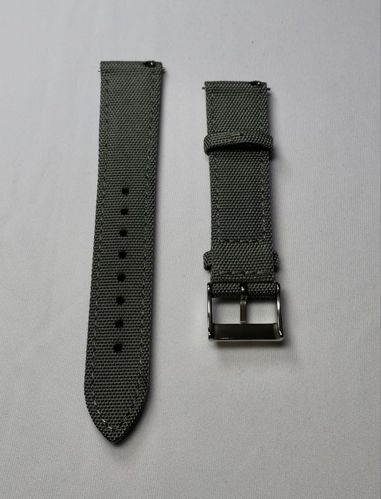 Nowy nylonowy pasek do zegarka (20mm)