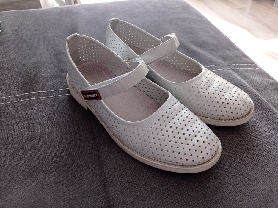 Pantofle dla dziewczynki rozmiar 36