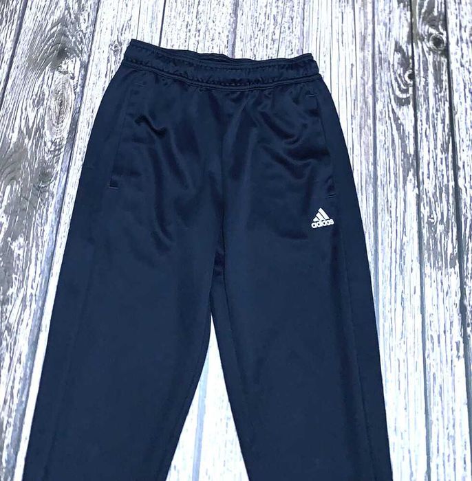 Спортивный костюм Adidas для ребенка 11-12 лет, 146-152 см