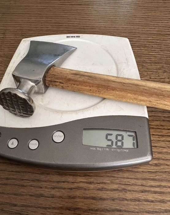 Stary tłuczek do mięsa