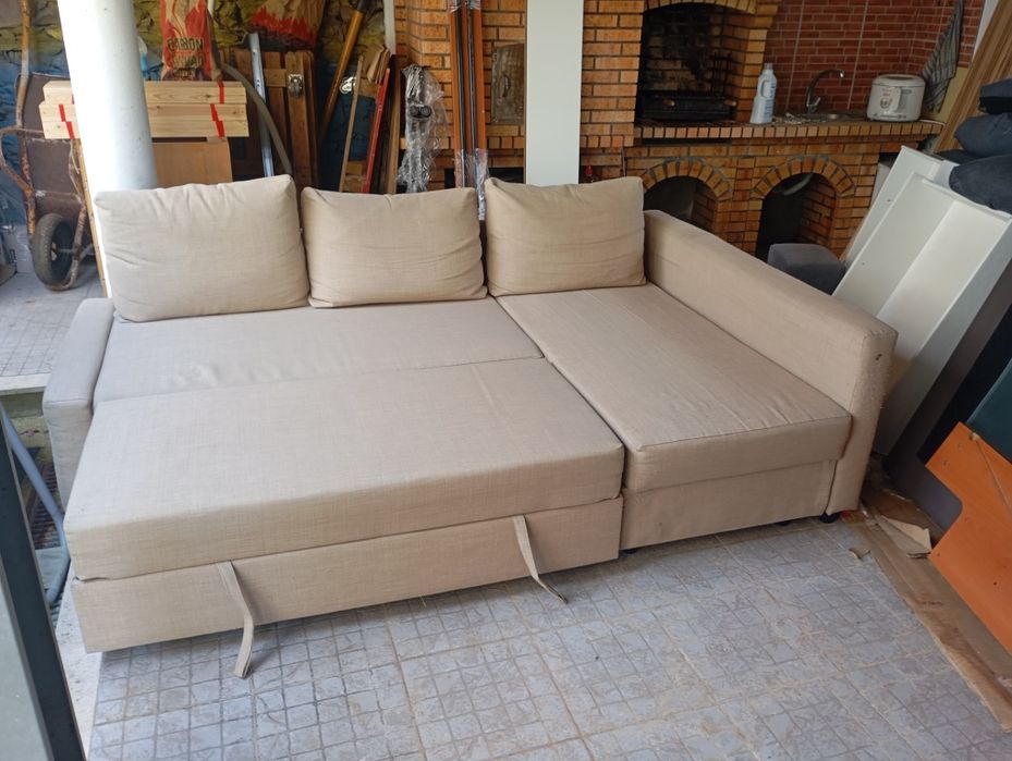 Sofá cama com chaise longue