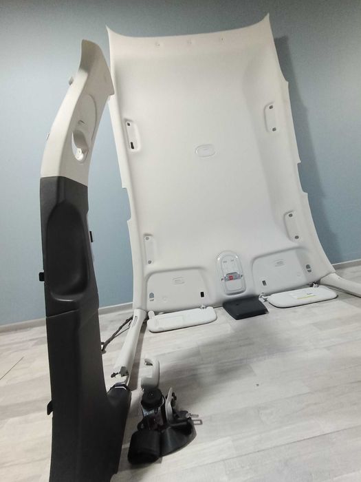 Салон Hyundai Ioniq 5,потолок, козырьки,стойки,ремни фонарь ионик 5