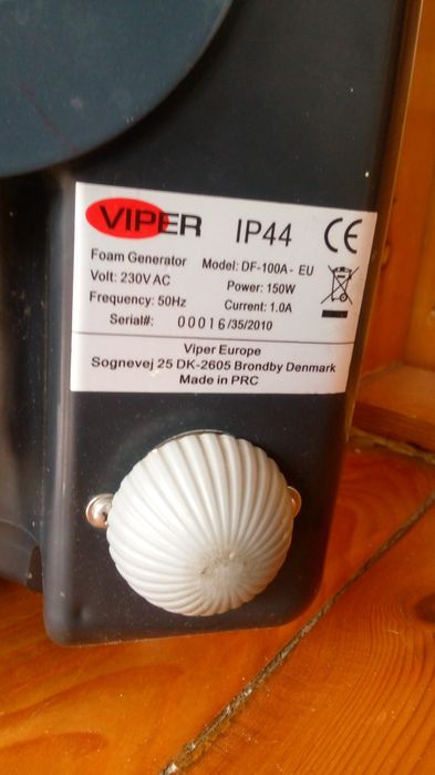 Pianownica do dywanów wykładzin.