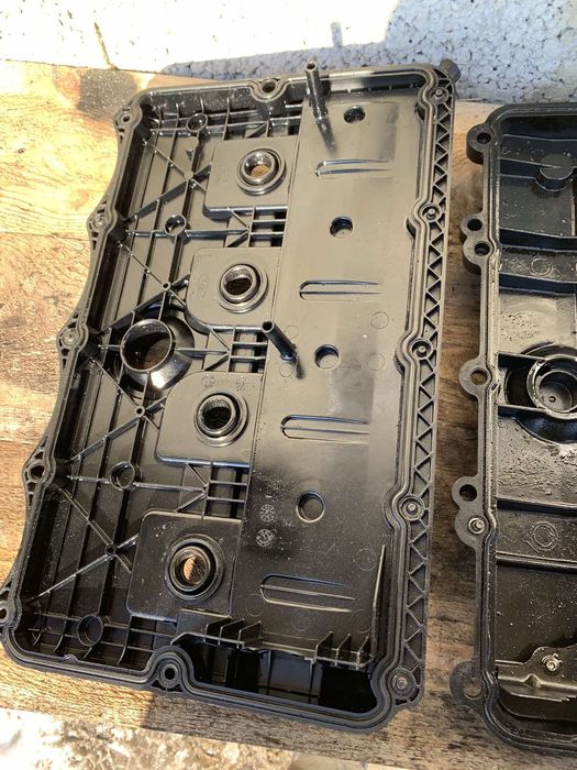 Кришка клапанів Клапаная 2.0 TDDI TDCI Ford Mondeo MK3 Transit