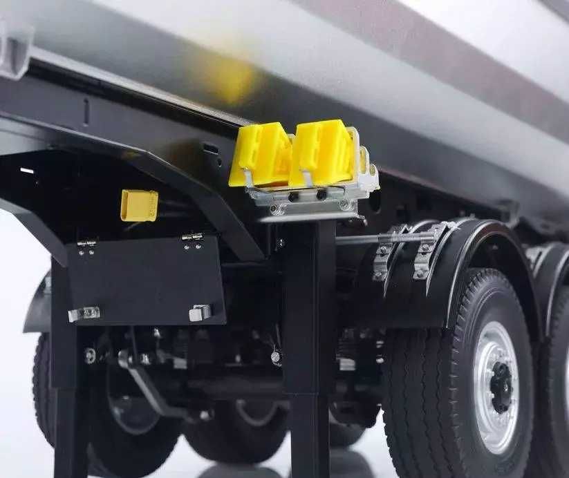 Kabolite K5801 – Mercedes Arocs 4x4 com semirreboque basculante elétrico, escala 1:14