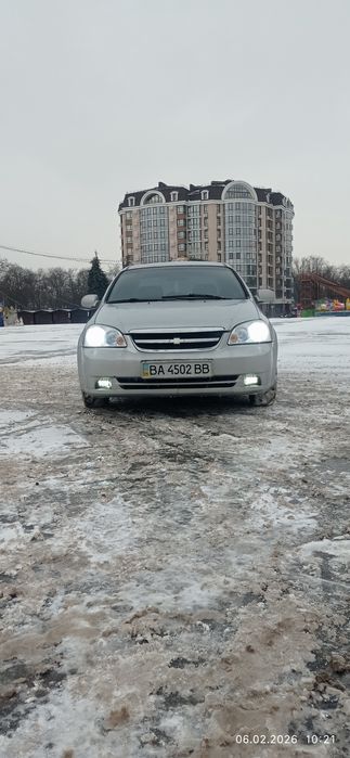 Шевроле  лачетті 1.8 газ -Автомат