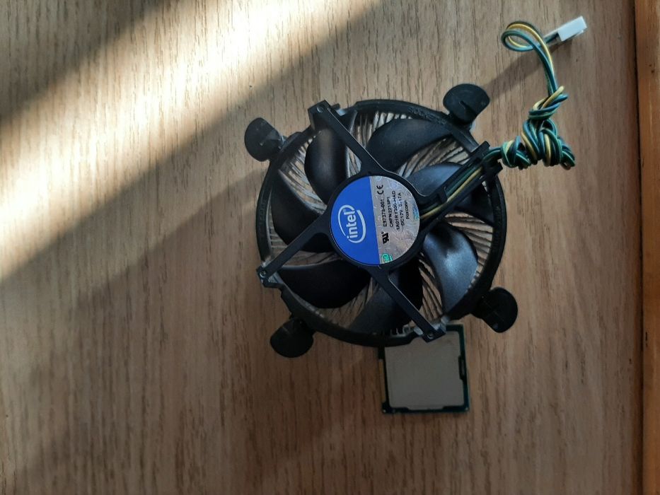 Процесор Іntel core i5-3330. Кулер Е97378-001.