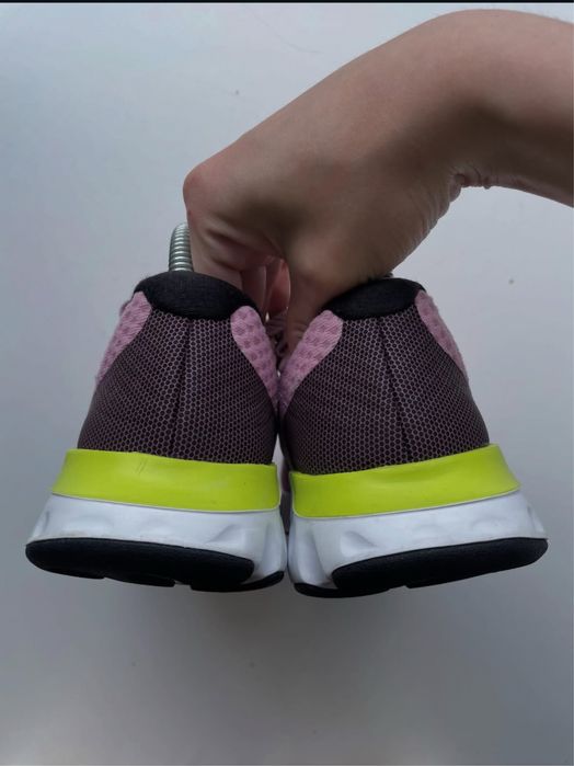 кросівки Nike Renew Run 2 Elemental Pink