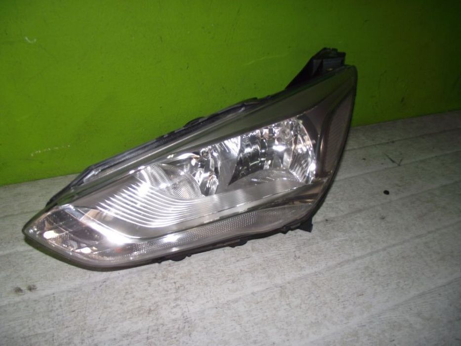 Farol Esquerdo Ford C-Max - 2015 - F1141