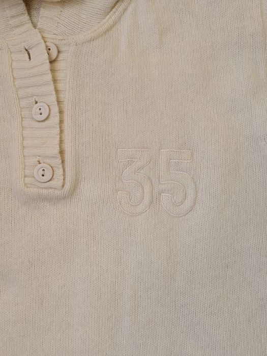 Camisola com capuz de lã branco