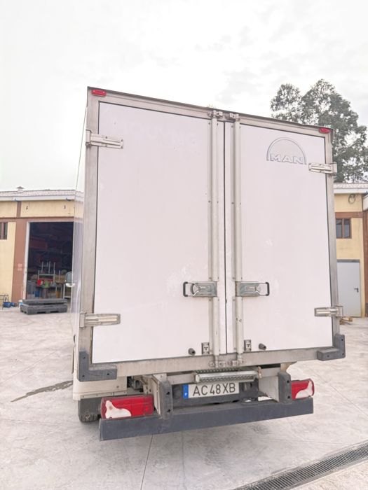 Carrinha comercial ligeiro frigorifico Man tge 180.5