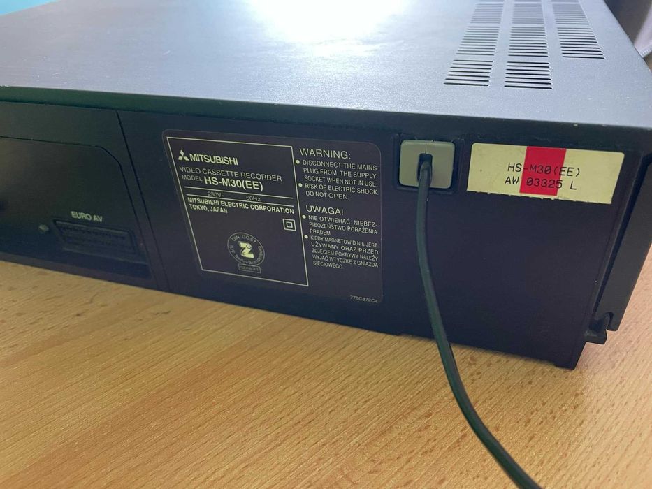 Odtwarzacz kaset  VHS Mitsubishi HS-M30(EE)