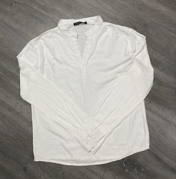 Чоловіча біла сорочка