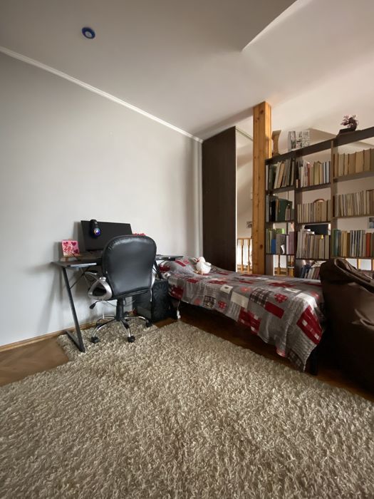 Продається БЕЗ КОМІСІЇ ДЛЯ ПОКУПЦЯ 2-х кімнатна квартира на Дружбі!