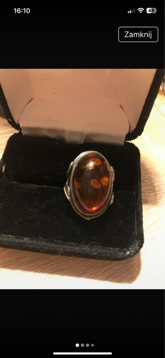 Piekny srebrny pierscionek z bursztynem naturalnym