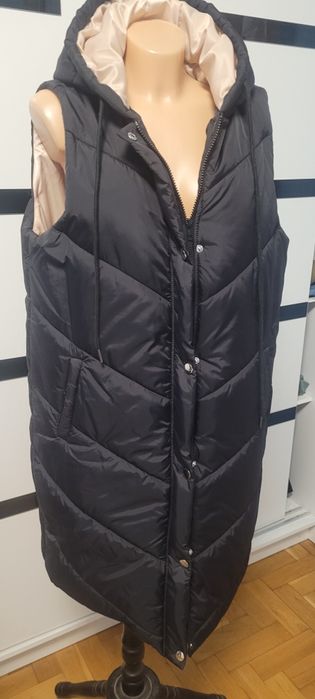 Bezrekawnik czarny. Nowy. Polecam.