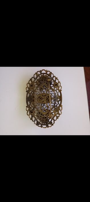 Продам Брошку !!!