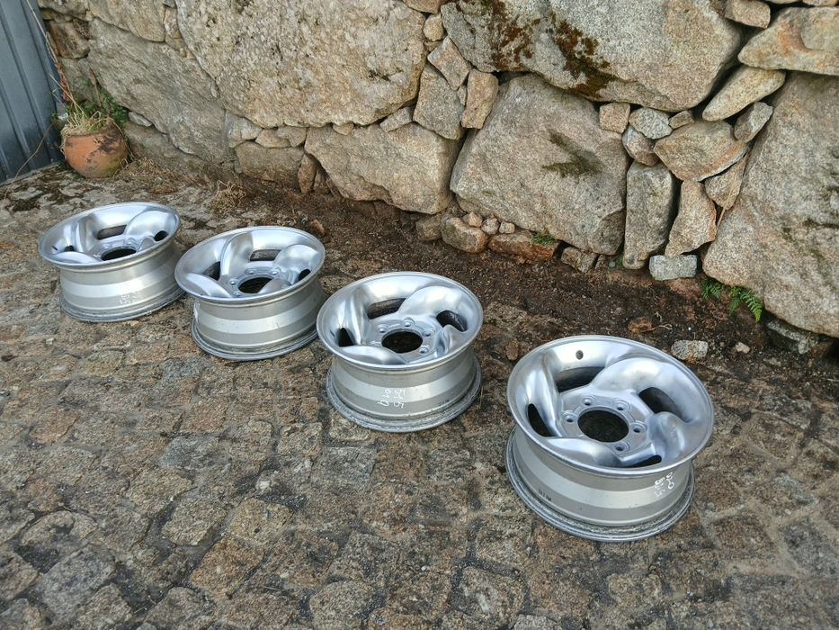 Vendo 4 jantes 15 furação japonesa