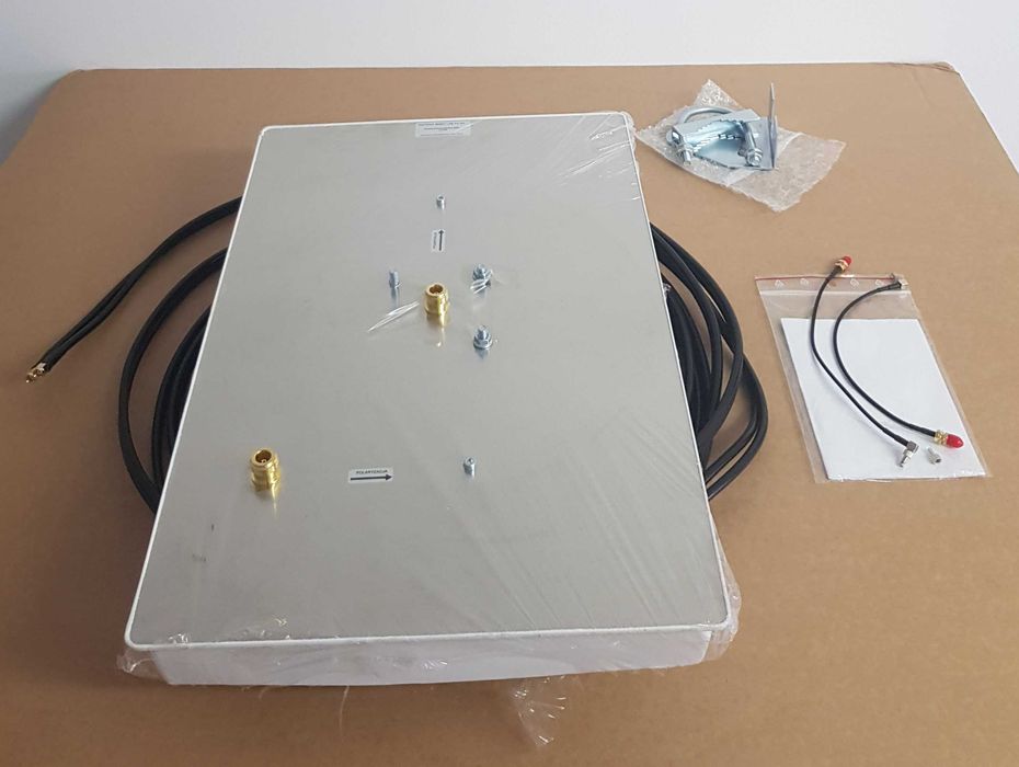 Antena MIMO LTE kierunkowa JAPT 14 dBi + kabel + konektory