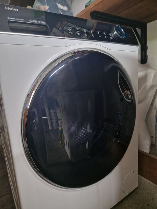 Máquina de lavar e secar