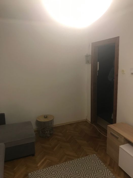Kawalerka do wynajęcia blisko miasteczka Uniwersyteckiego