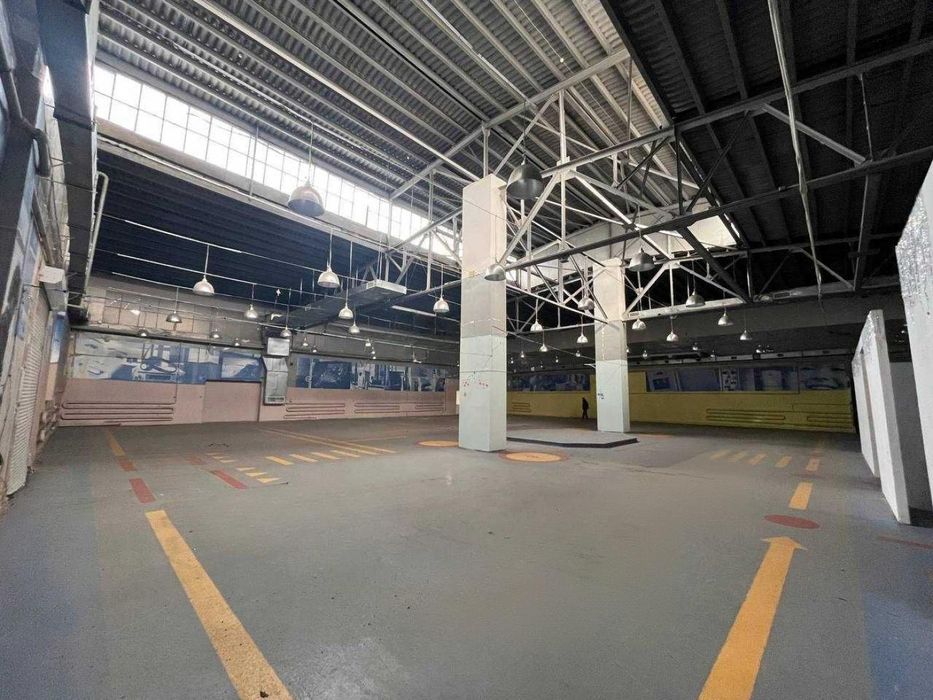 Оренда приміщення 935м2 перший поверх