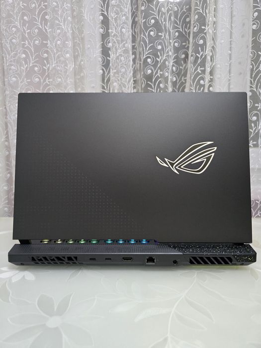 Asus ROG 2K 165Hz/Ryzen 7 6800H/SSD:1TB/RTX 3060 140W/DDR5:16GB