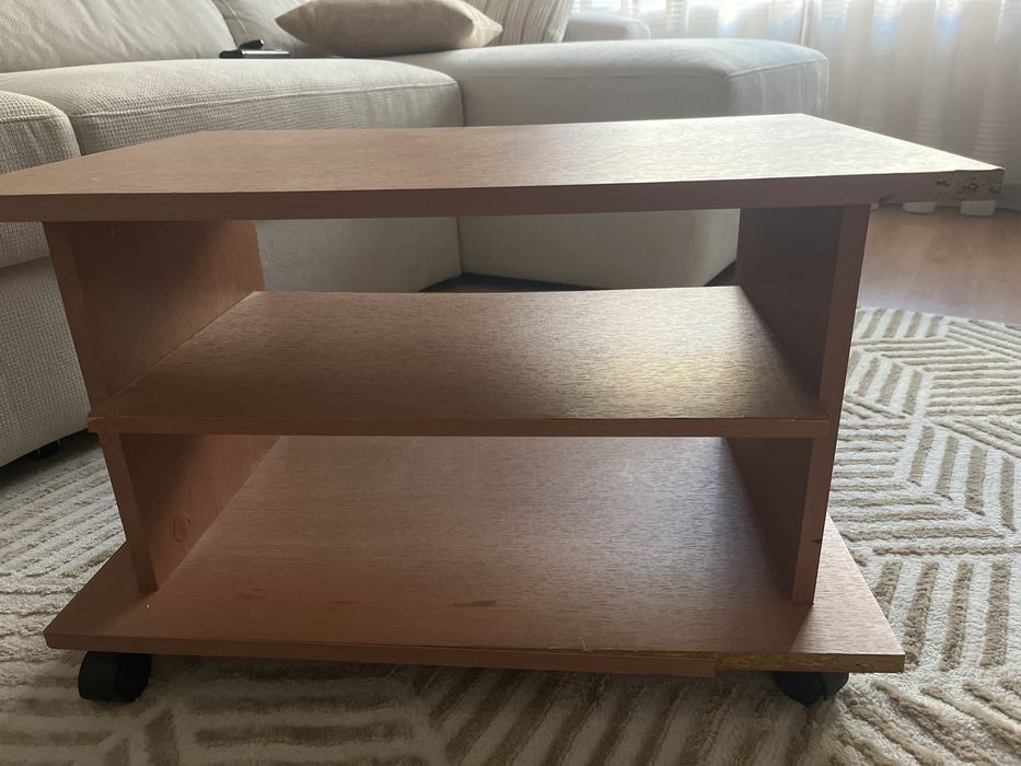 Coffee table / support room64584770251394124