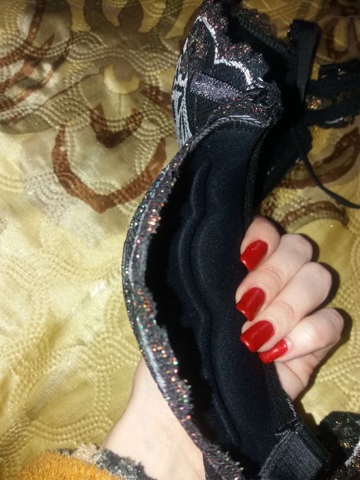 Ажурные лифчик, бюстгальтер