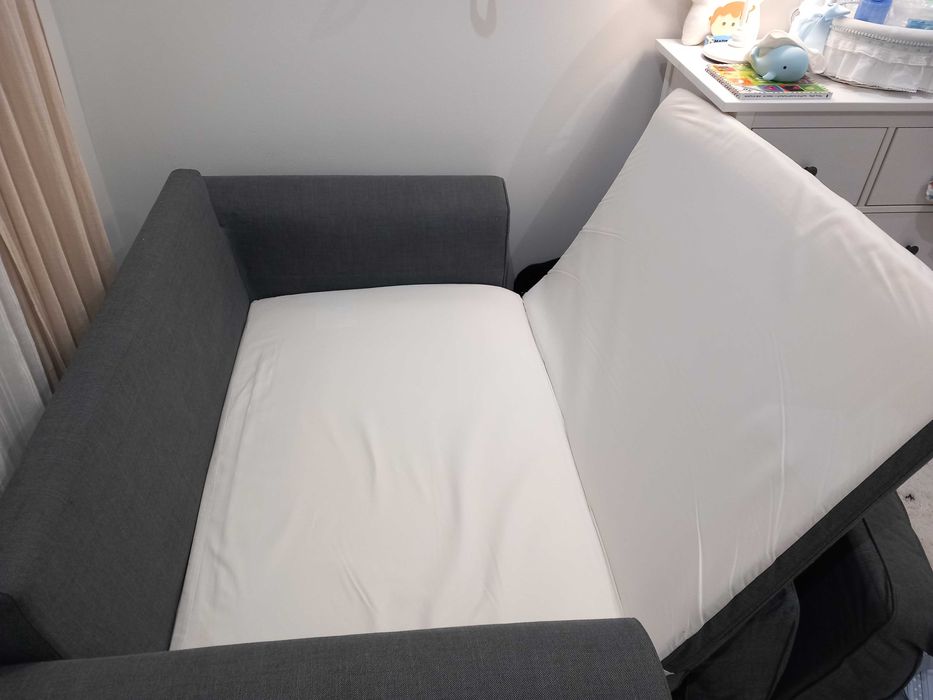 Sofá-cama cinza IKEA