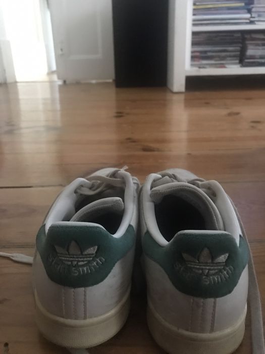 Ténis da marca Adidas