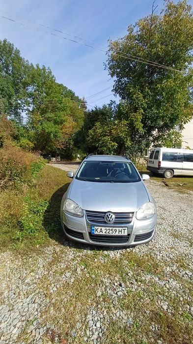 Продам Golf 5 універсал, бензиновий 1.6 л двигун