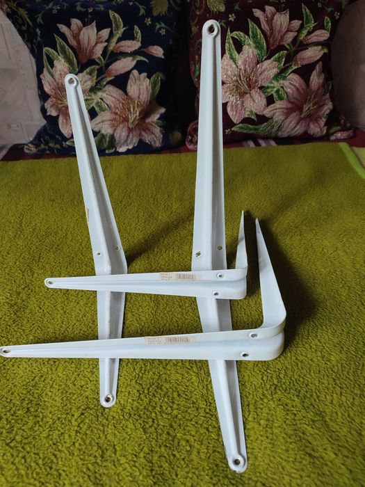 Кронштейни для полиць- тримачі