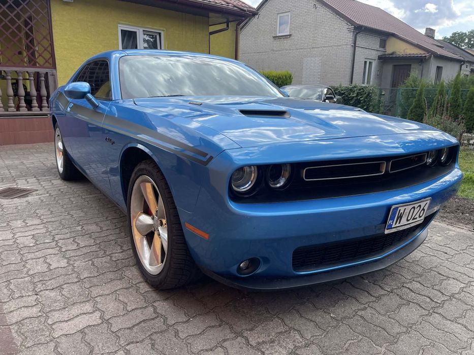 Dodge challenger 5.7 hemi