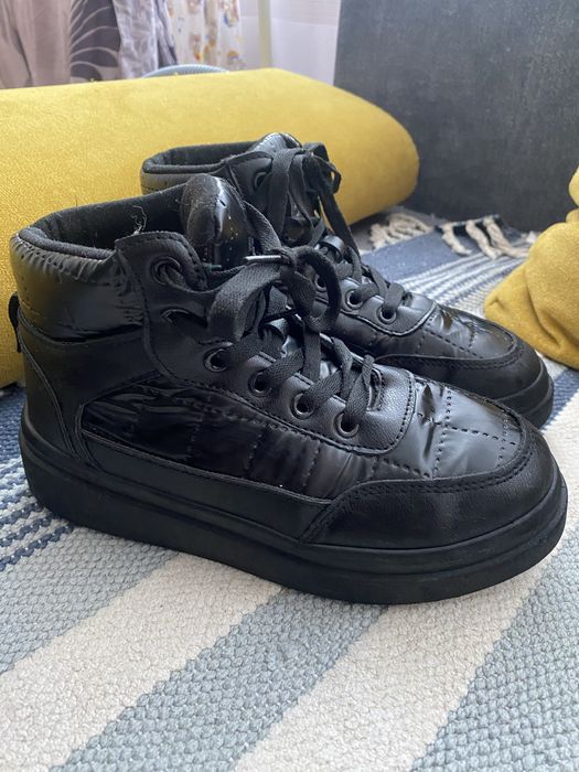 Ботінки зимові 350 грн 22 см устілка