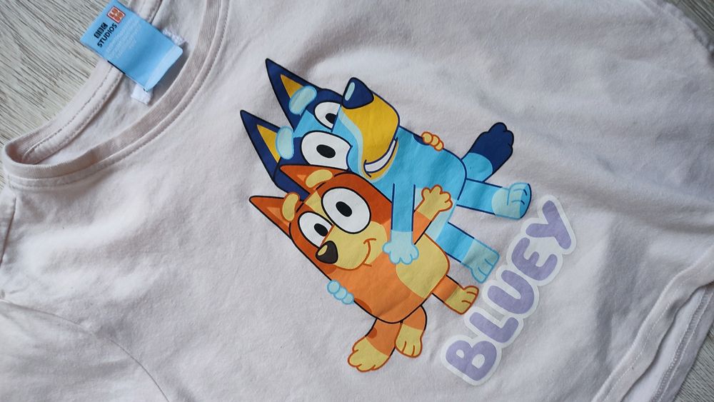 Krótka bluzka dziewczęca Bluey 134.
