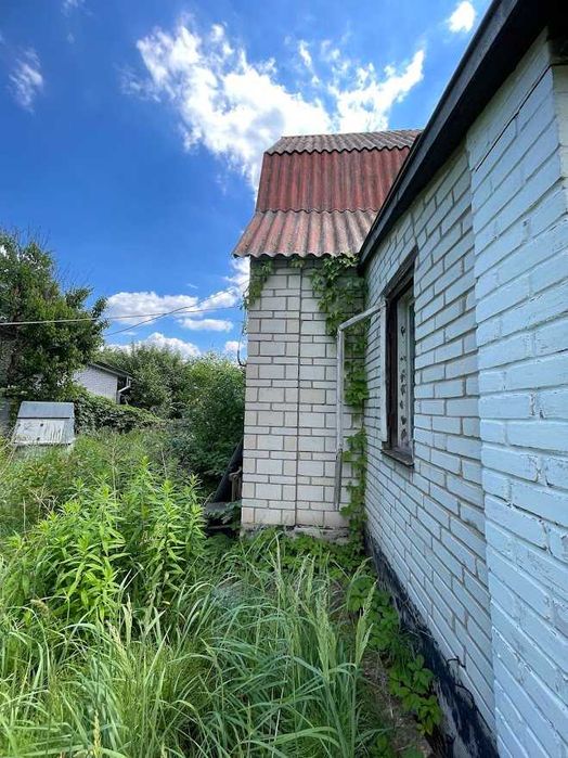 Продаж будинку з великою двофасадною ділянкою 24 сотки в центрі Бобриці. Без комісії для покупця
