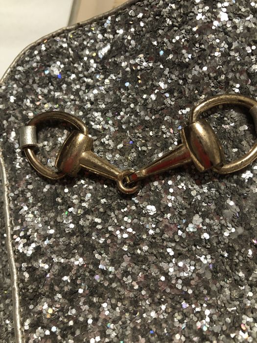 Chinelos  com brilhantes abertos atras