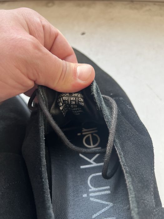 Продам замшеві ботинки Calvin Klein