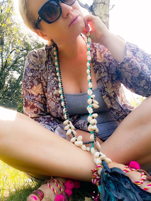 Długi naszyjnik z muszelek i kamieni naturalnych BOHO3GIRLS chwost