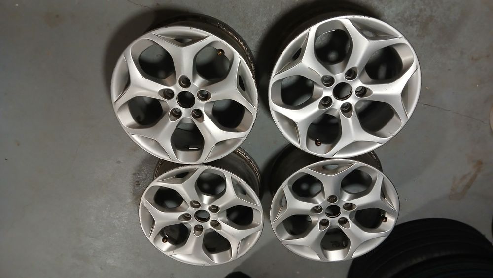 Felgi aluminiowe Ford 16" 5x108