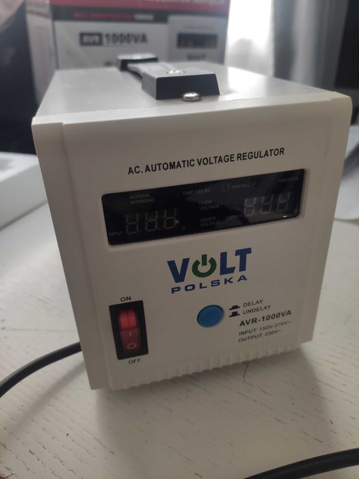 Стабілізатор напруги Volt Polska AVR1000VA