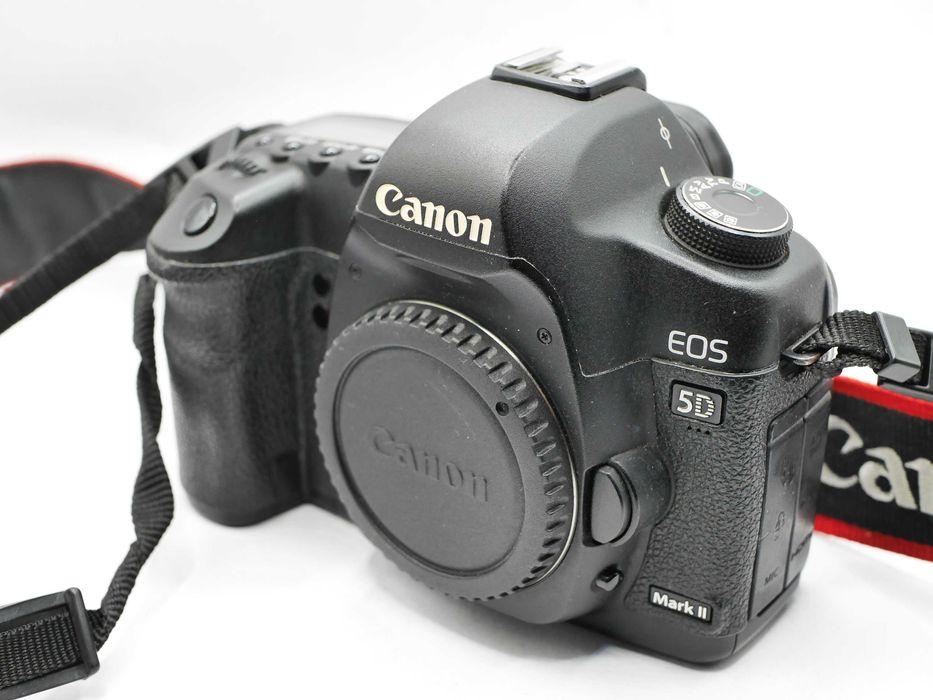 Lustrzanka Canon EOS 5D Mark II CF 32GB tylko 87 tyś zdjęć